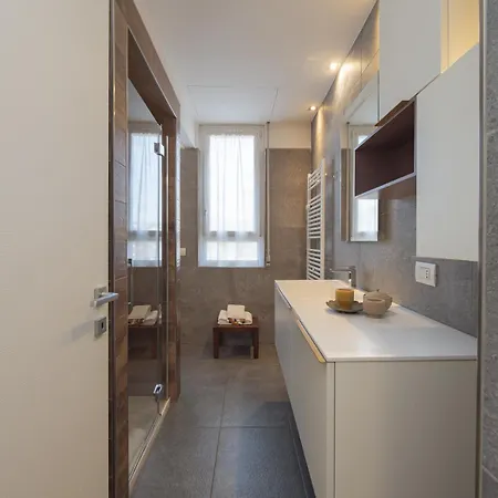 Modern 3 Bedroom With Balcony Steps From San Siro By Rentopolis * Milán