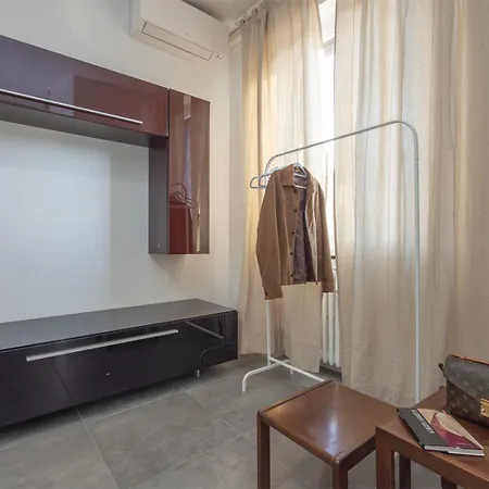 Modern 3 Bedroom With Balcony Steps From San Siro By Rentopolis Apartmán